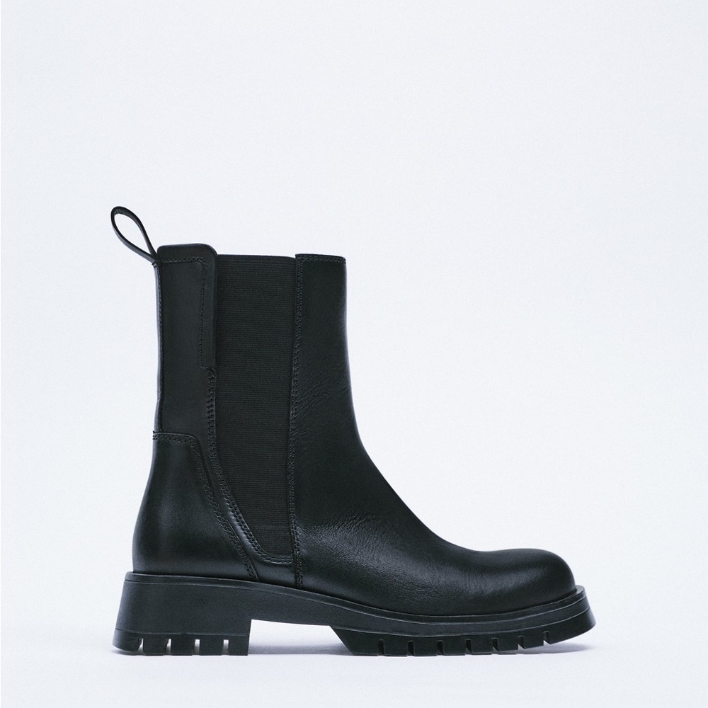 Zara Black Lug Sole Leather Chelsea Ankle Boots Booties